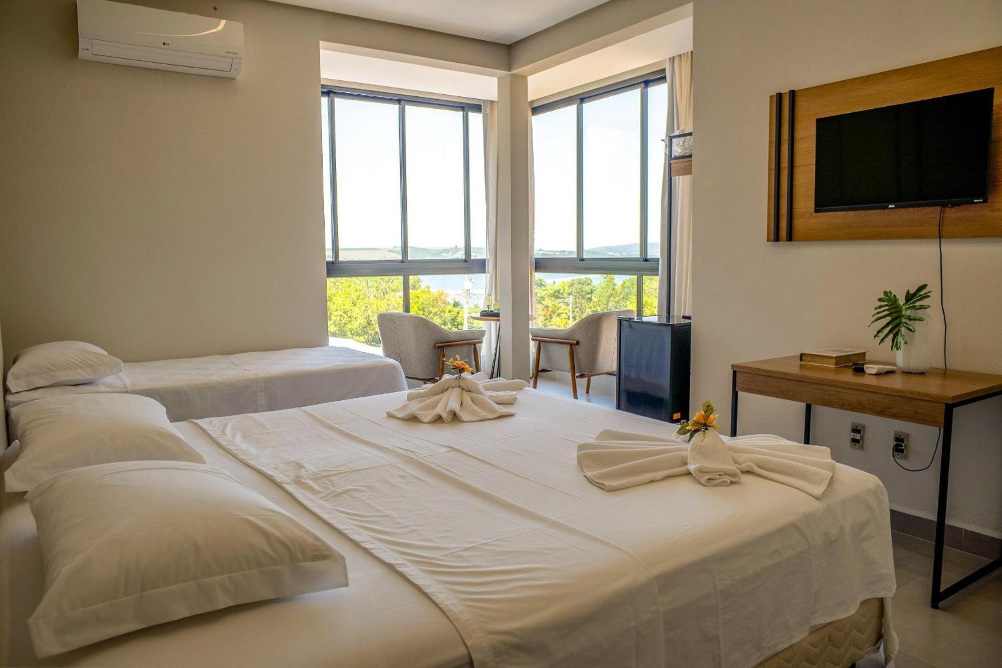 Pousada Com Piscina, Jacuzzi E Com Vista Em Capitolio - Casa Decore المظهر الخارجي الصورة
