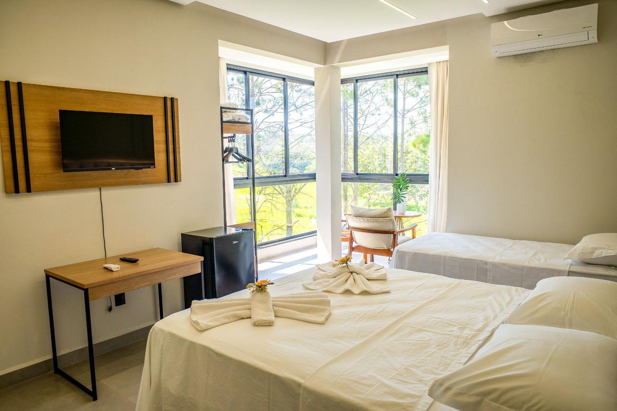 Pousada Com Piscina, Jacuzzi E Com Vista Em Capitolio - Casa Decore المظهر الخارجي الصورة